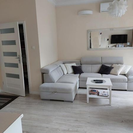 Come&Stay Zielona Gora Экстерьер фото