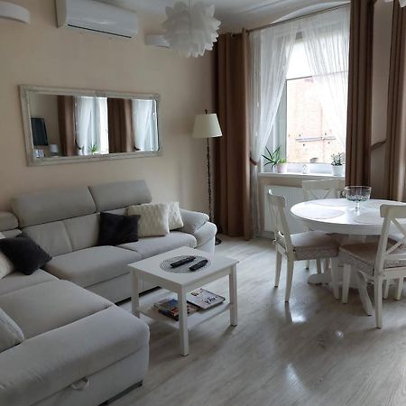 Come&Stay Zielona Gora Экстерьер фото